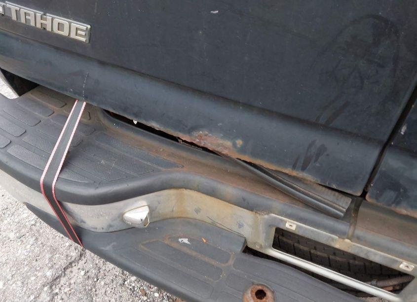 Photo 17 of 2001 Chevrolet Tahoe LT (VIN 1GNEK13T81J213521)