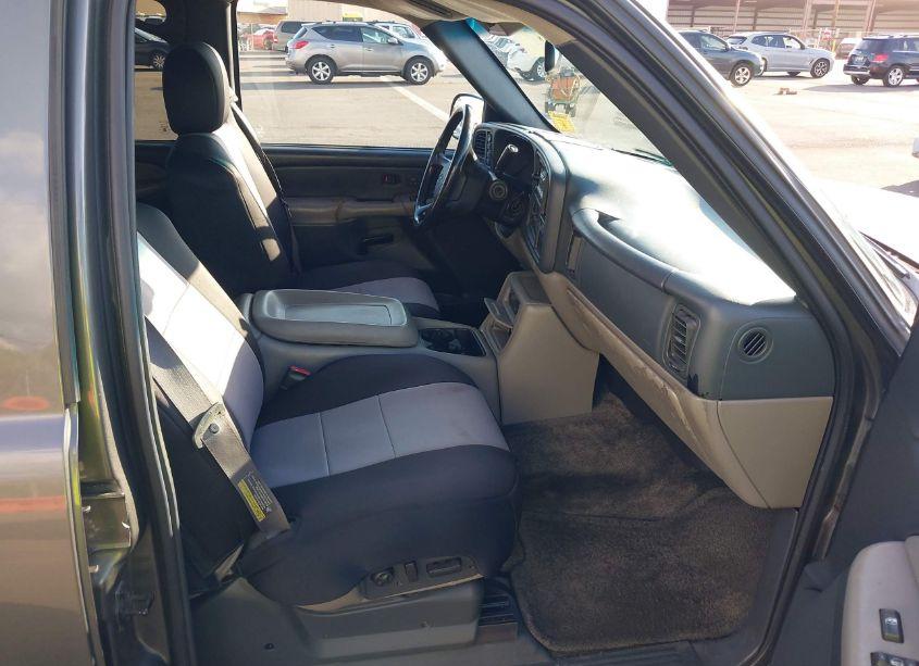 Photo 5 of 2001 Chevrolet Tahoe LT (VIN 1GNEK13T81J258149)