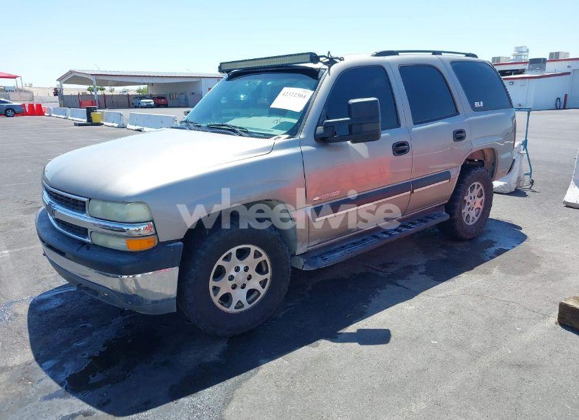 Photo 2 of 2003 Chevrolet Tahoe LS (VIN 1GNEK13T83J329319)