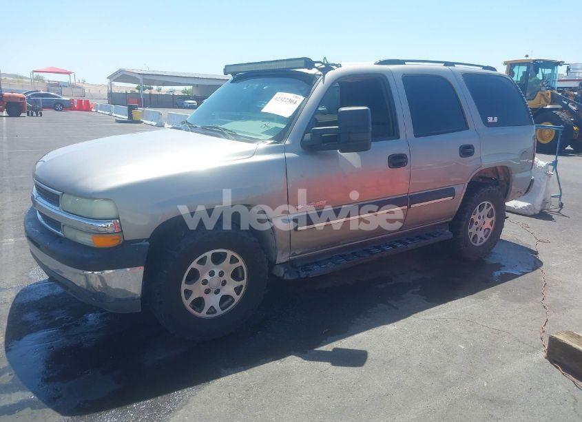 Photo 6 of 2003 Chevrolet Tahoe LS (VIN 1GNEK13T83J329319)