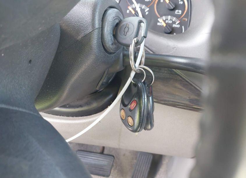 Photo 11 of 2003 Chevrolet Tahoe LT (VIN 1GNEK13T83R115593)