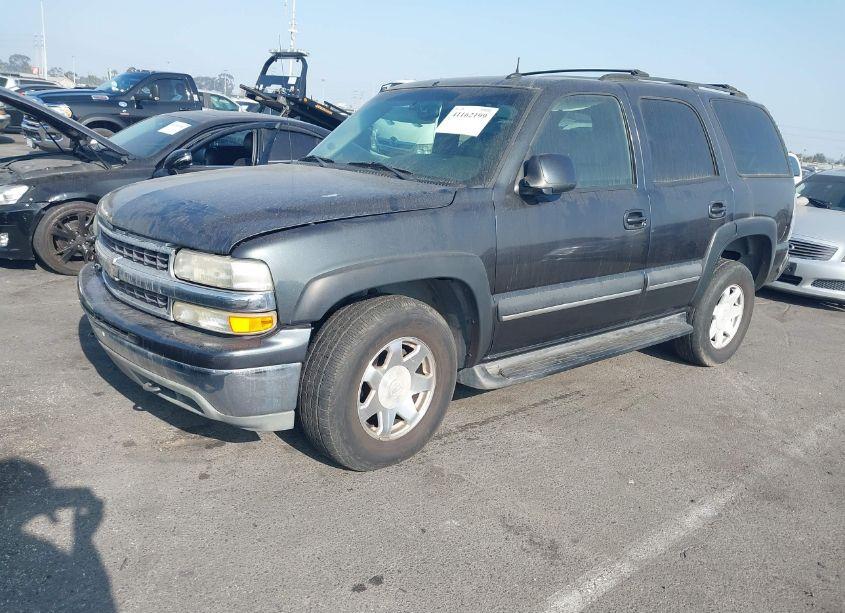 Photo 2 of 2003 Chevrolet Tahoe LT (VIN 1GNEK13T83R115593)