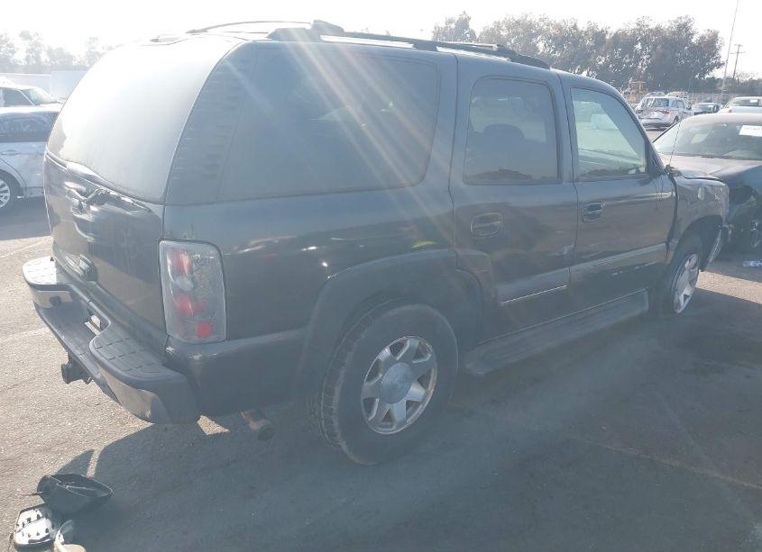 Photo 4 of 2003 Chevrolet Tahoe LT (VIN 1GNEK13T83R115593)