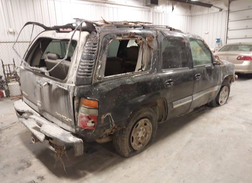 Photo 4 of 2005 Chevrolet Tahoe LT (VIN 1GNEK13T85J204341)