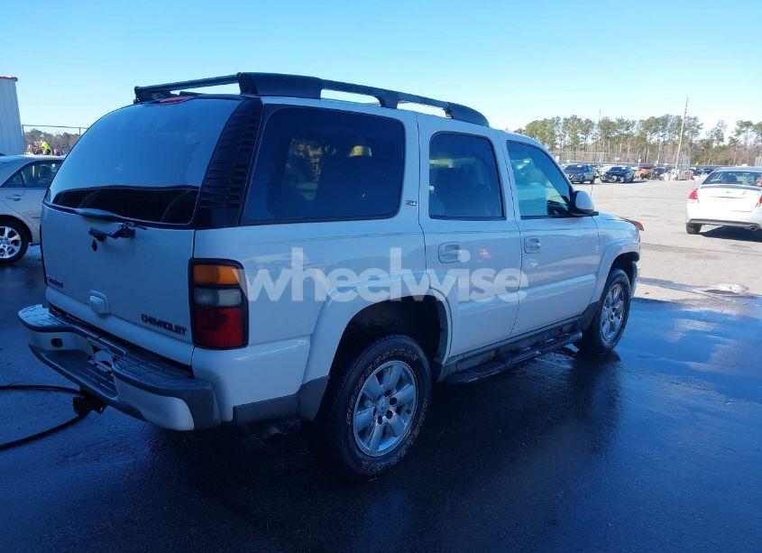 Photo 4 of 2005 Chevrolet Tahoe K1500 (VIN 1GNEK13T85R155515)