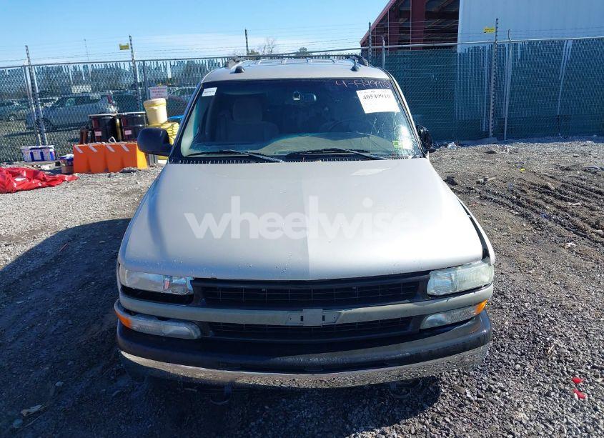 Photo 12 of 2005 Chevrolet Tahoe LS (VIN 1GNEK13T85R227605)
