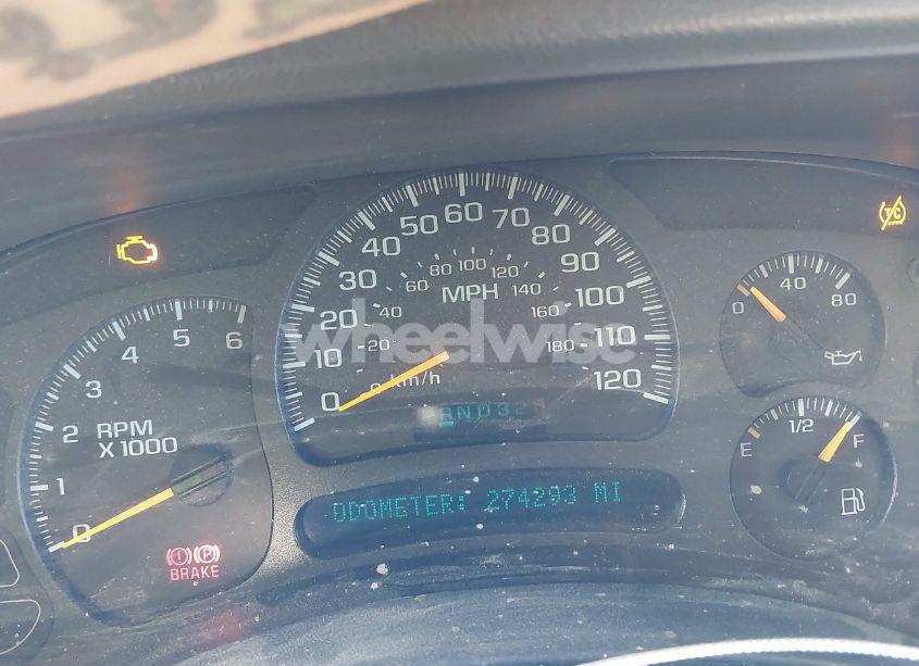 Photo 15 of 2005 Chevrolet Tahoe LS (VIN 1GNEK13T85R227605)