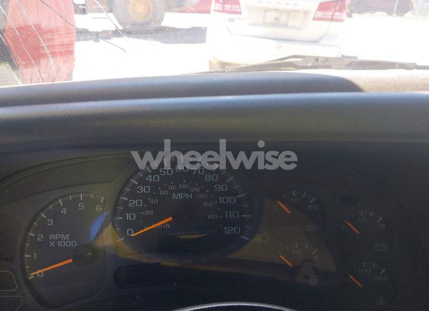 Photo 7 of 2005 Chevrolet Tahoe LS (VIN 1GNEK13T85R227605)