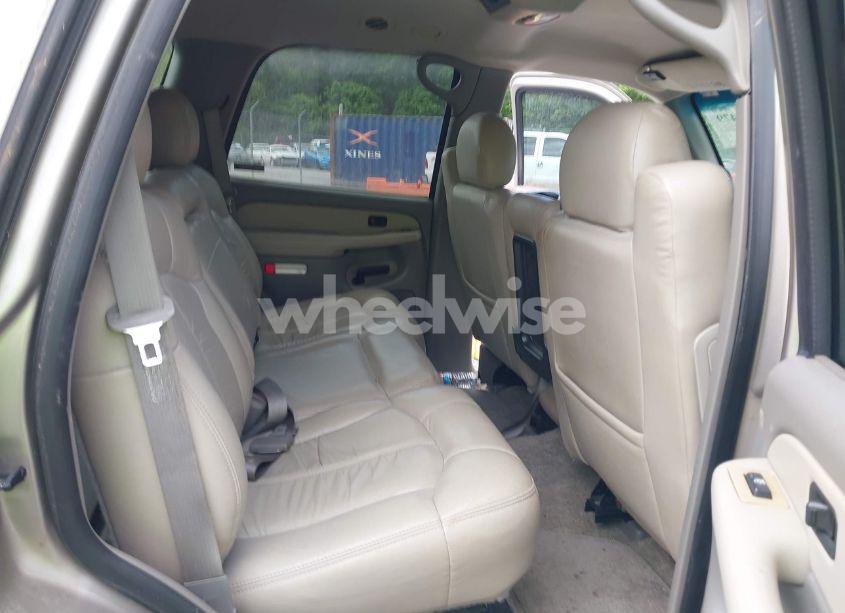 Photo 8 of 2000 Chevrolet Tahoe ALL NEW LS (VIN 1GNEK13T8YJ143318)