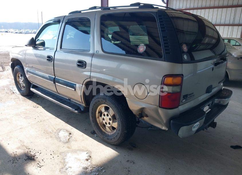 Photo 3 of 2001 Chevrolet Tahoe LS (VIN 1GNEK13T91J286994)