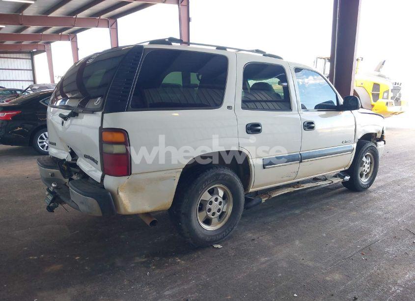 Photo 4 of 2001 Chevrolet Tahoe LS (VIN 1GNEK13T91R115616)