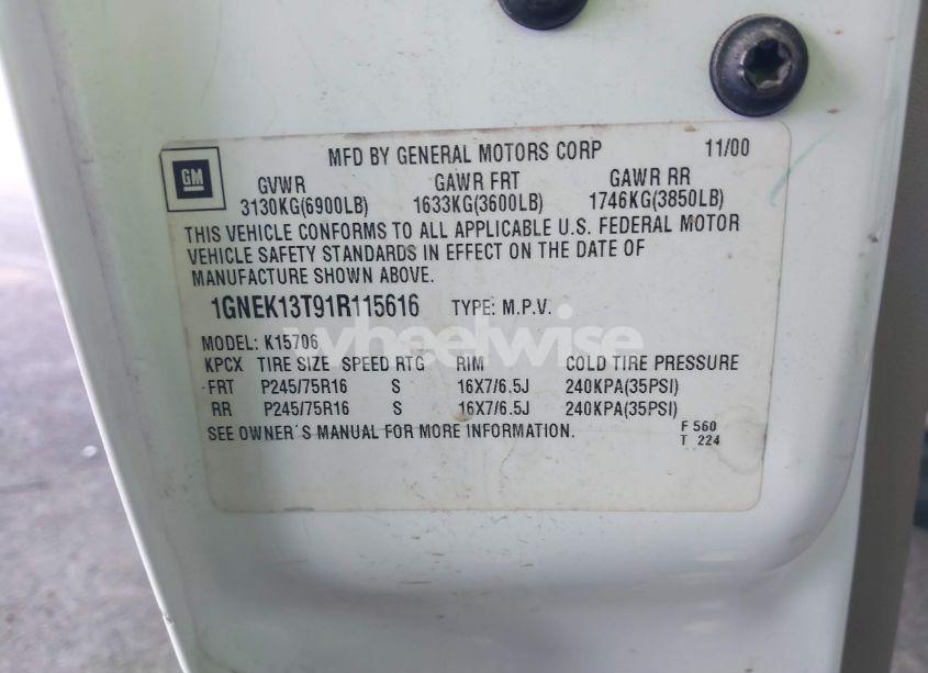 Photo 9 of 2001 Chevrolet Tahoe LS (VIN 1GNEK13T91R115616)