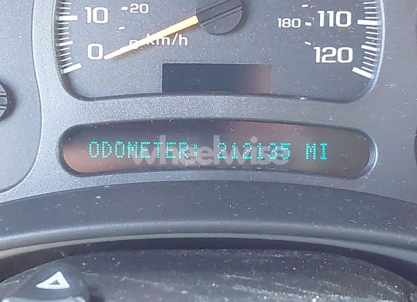 Photo 15 of 2003 Chevrolet Tahoe LT (VIN 1GNEK13T93R128286)