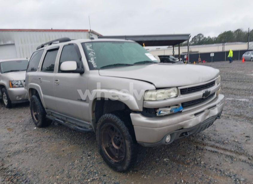 2005 Chevrolet Tahoe Z71 (VIN 1GNEK13T95R121440) main photo