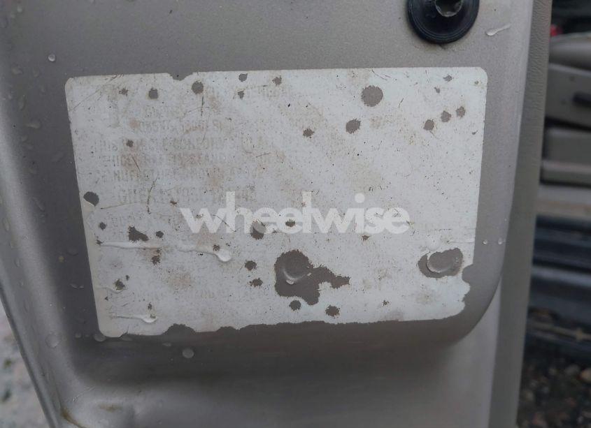 Photo 12 of 2005 Chevrolet Tahoe Z71 (VIN 1GNEK13T95R121440)