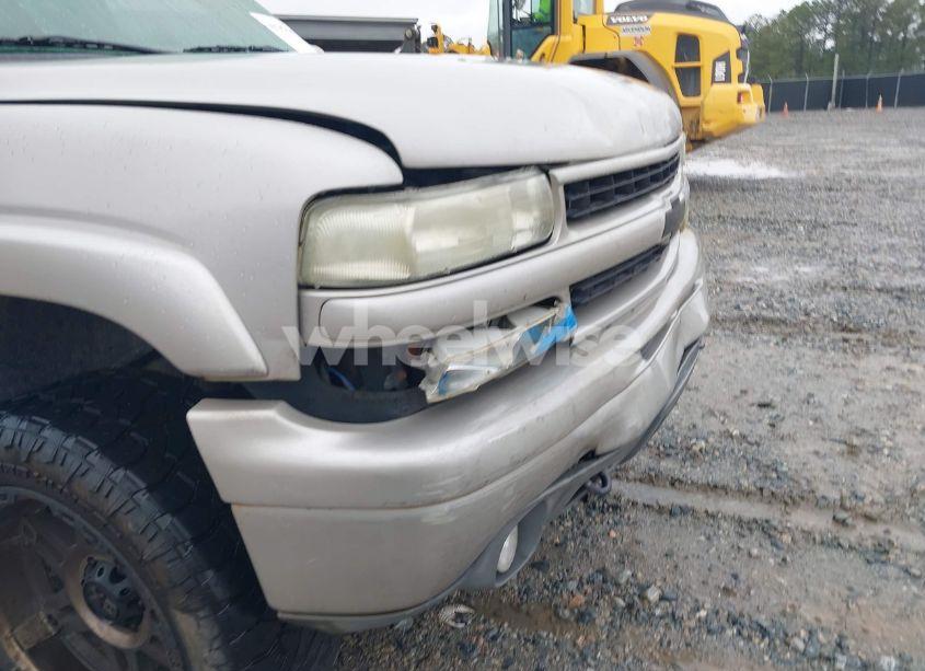 Photo 15 of 2005 Chevrolet Tahoe Z71 (VIN 1GNEK13T95R121440)