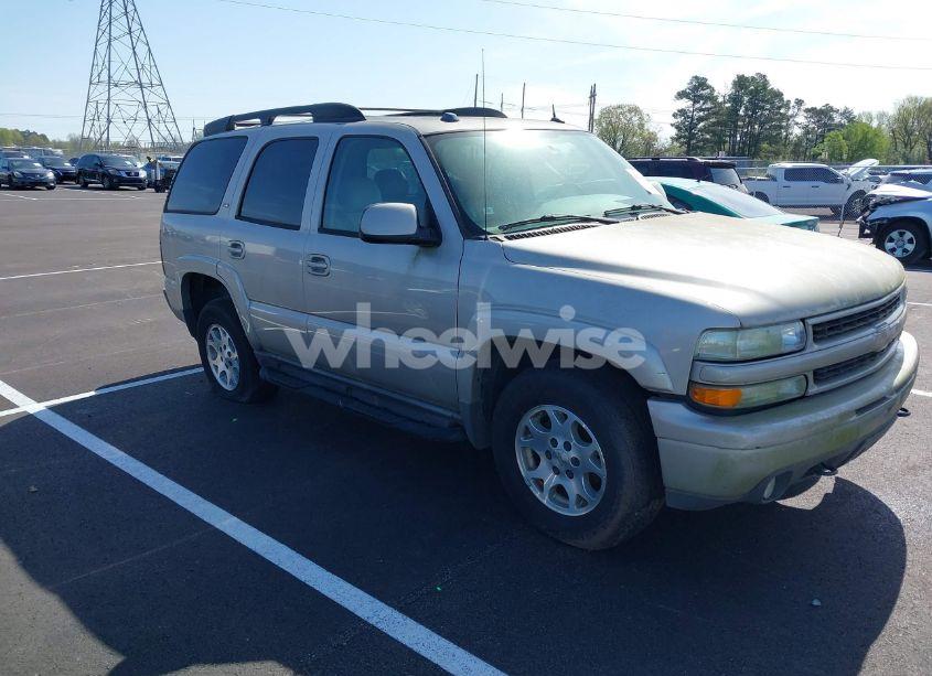 2005 Chevrolet Tahoe Z71 (VIN 1GNEK13T95R137279) main photo