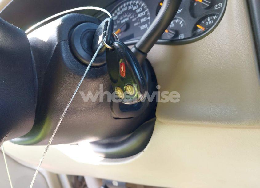 Photo 11 of 2005 Chevrolet Tahoe Z71 (VIN 1GNEK13T95R137279)