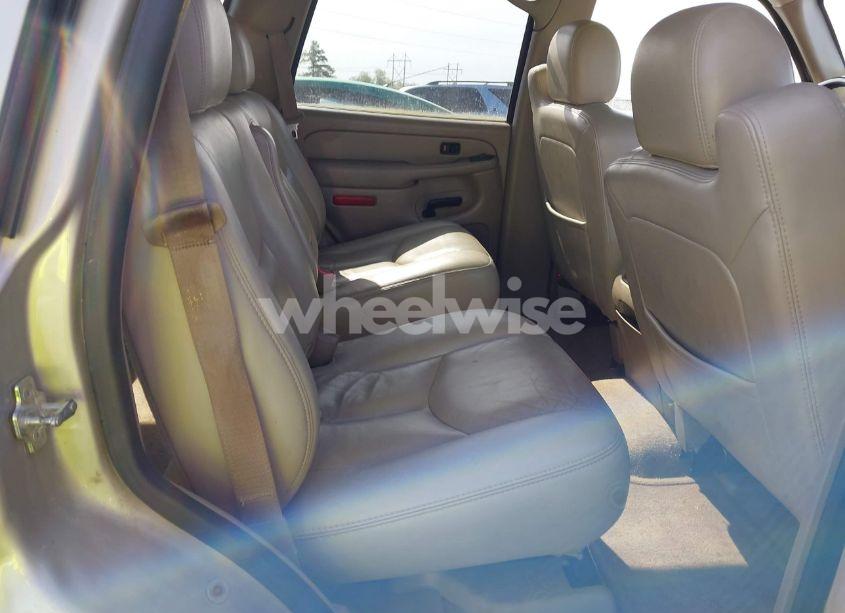 Photo 8 of 2005 Chevrolet Tahoe Z71 (VIN 1GNEK13T95R137279)