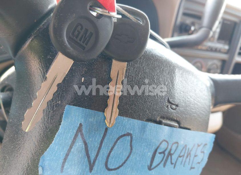 Photo 11 of 2000 Chevrolet Tahoe ALL NEW LS (VIN 1GNEK13T9YJ175291)