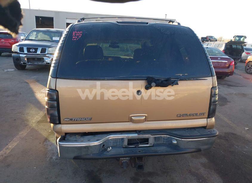 Photo 16 of 2001 Chevrolet Tahoe LT (VIN 1GNEK13TX1J132956)