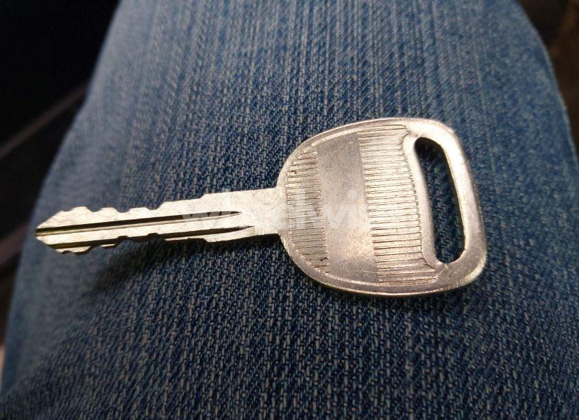 Photo 11 of 2001 Chevrolet Tahoe LT (VIN 1GNEK13TX1J178321)