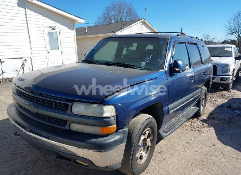 Photo 2 of 2001 Chevrolet Tahoe LT (VIN 1GNEK13TX1J178321)