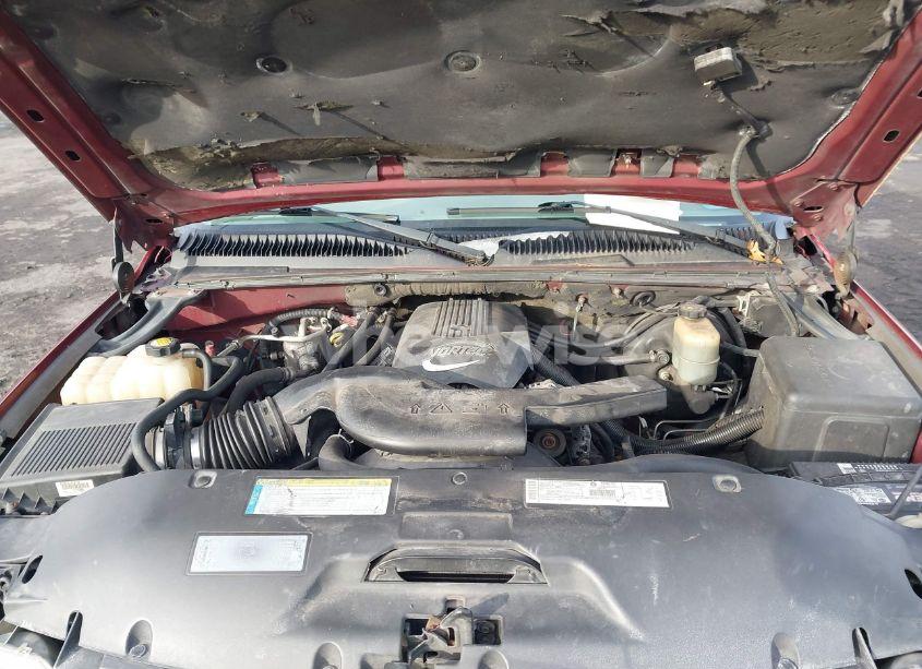 Photo 10 of 2001 Chevrolet Tahoe LT (VIN 1GNEK13TX1J281979)