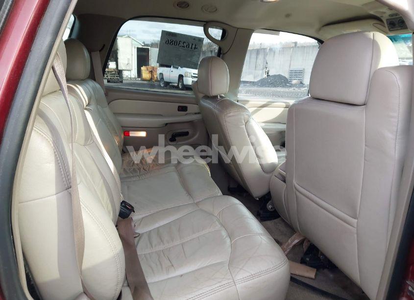 Photo 8 of 2001 Chevrolet Tahoe LT (VIN 1GNEK13TX1J281979)