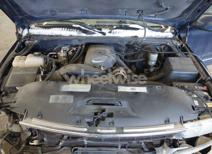 Photo 10 of 2001 Chevrolet Tahoe LT (VIN 1GNEK13TX1R108982)