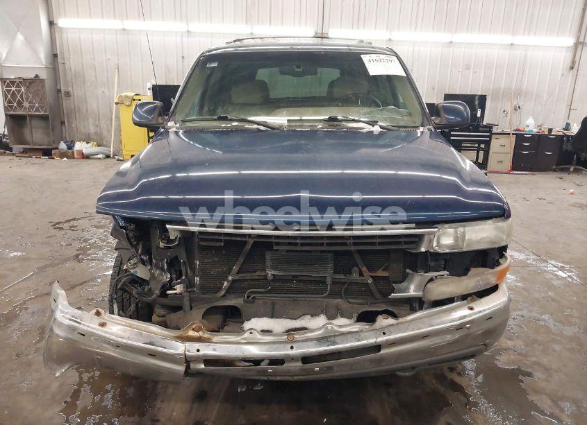 Photo 13 of 2001 Chevrolet Tahoe LT (VIN 1GNEK13TX1R108982)