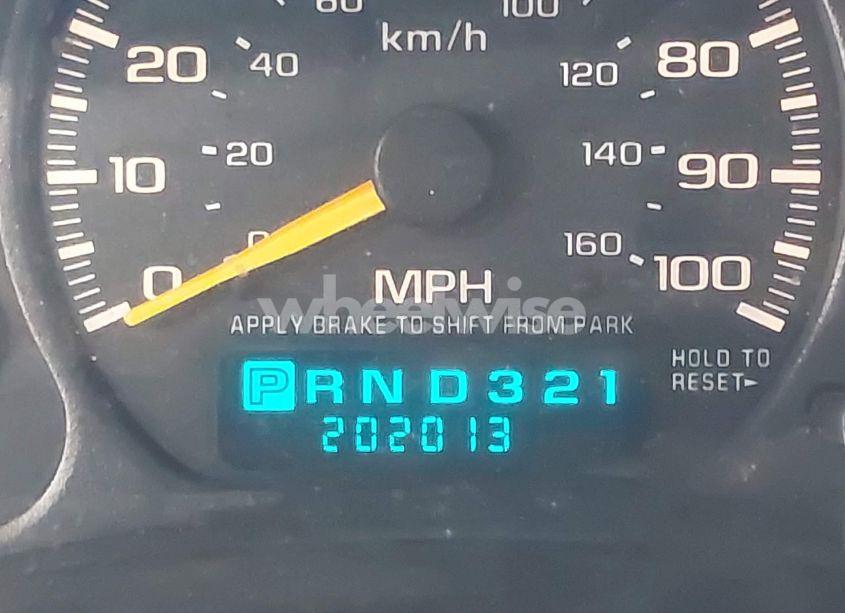 Photo 16 of 2001 Chevrolet Tahoe LT (VIN 1GNEK13TX1R108982)