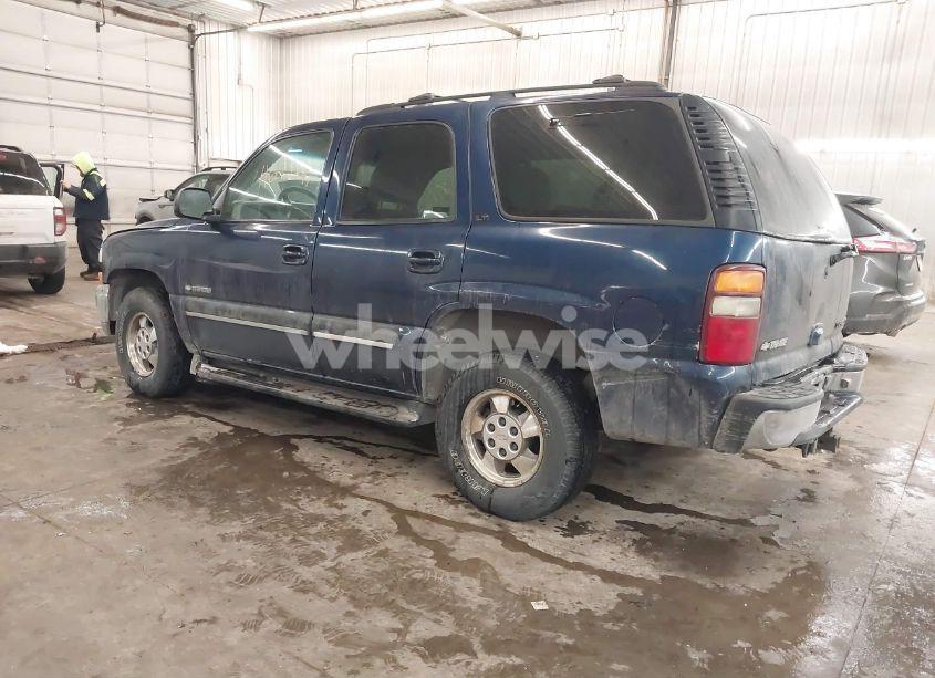Photo 3 of 2001 Chevrolet Tahoe LT (VIN 1GNEK13TX1R108982)