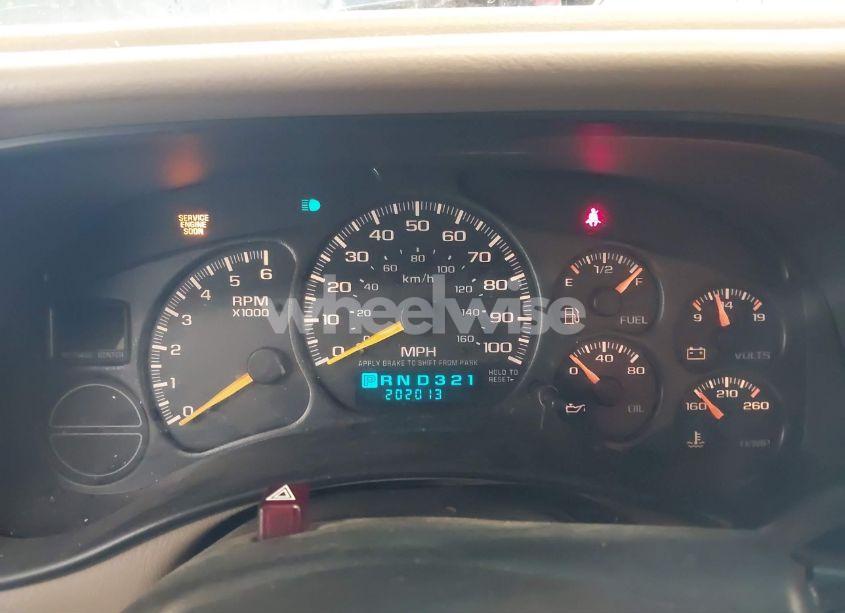 Photo 7 of 2001 Chevrolet Tahoe LT (VIN 1GNEK13TX1R108982)
