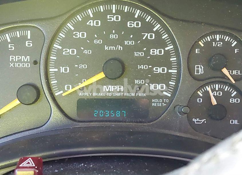 Photo 14 of 2001 Chevrolet Tahoe LT (VIN 1GNEK13TX1R169037)