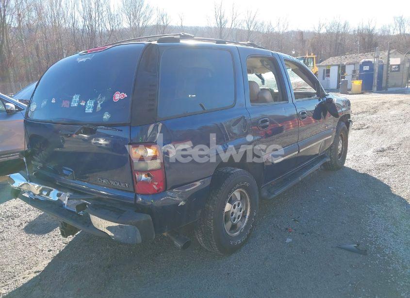 Photo 4 of 2001 Chevrolet Tahoe LT (VIN 1GNEK13TX1R169037)