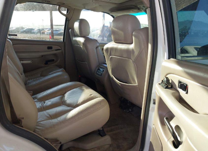 Photo 8 of 2003 Chevrolet Tahoe Z71 (VIN 1GNEK13TX3R214156)