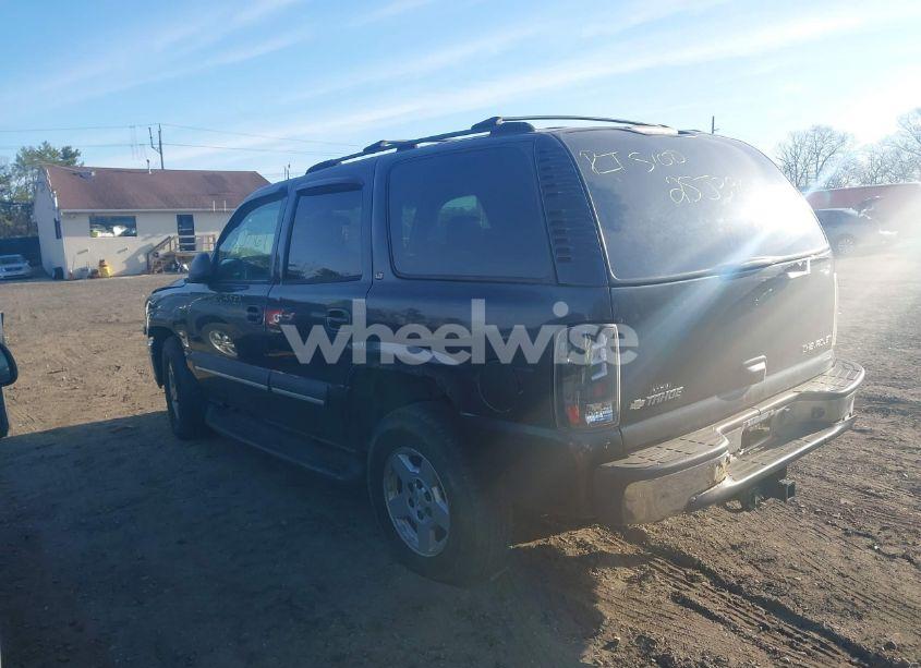Photo 3 of 2004 Chevrolet Tahoe LT (VIN 1GNEK13TX4J147705)