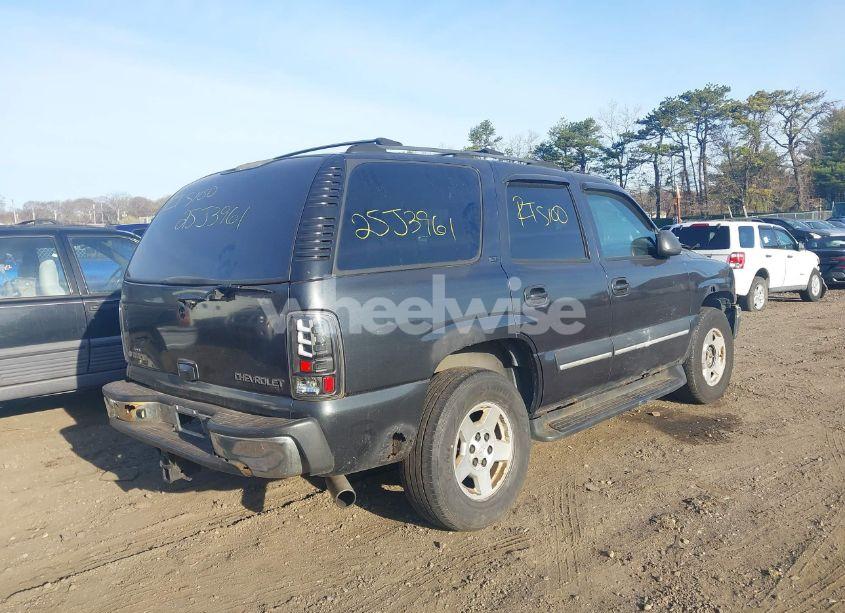 Photo 4 of 2004 Chevrolet Tahoe LT (VIN 1GNEK13TX4J147705)