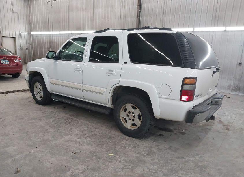 Photo 3 of 2005 Chevrolet Tahoe LT (VIN 1GNEK13TX5J164750)