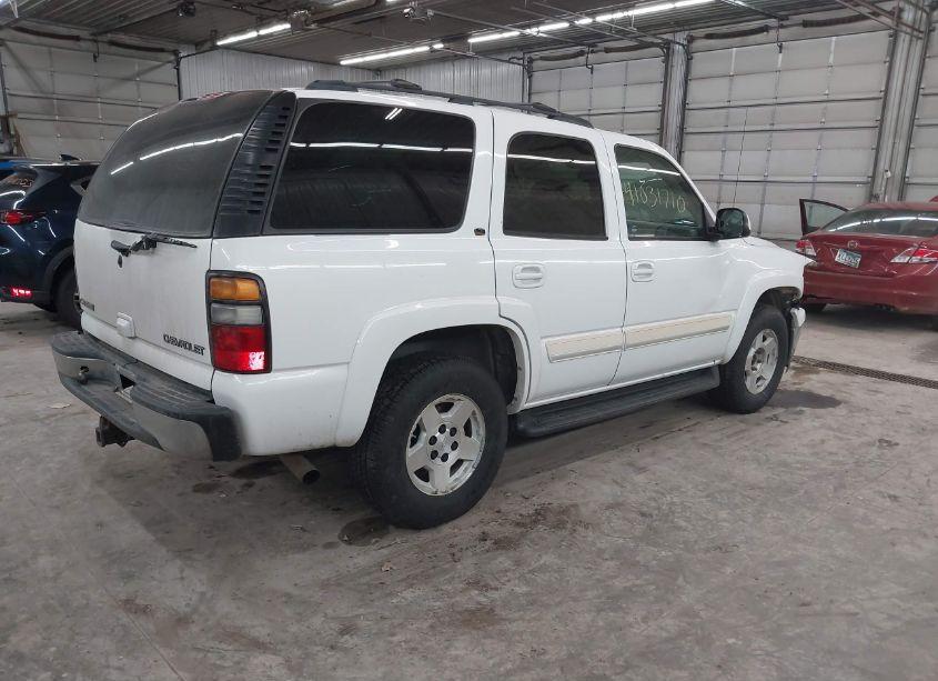 Photo 4 of 2005 Chevrolet Tahoe LT (VIN 1GNEK13TX5J164750)