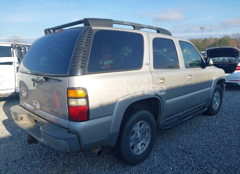 Photo 4 of 2005 Chevrolet Tahoe Z71 (VIN 1GNEK13TX5R122628)
