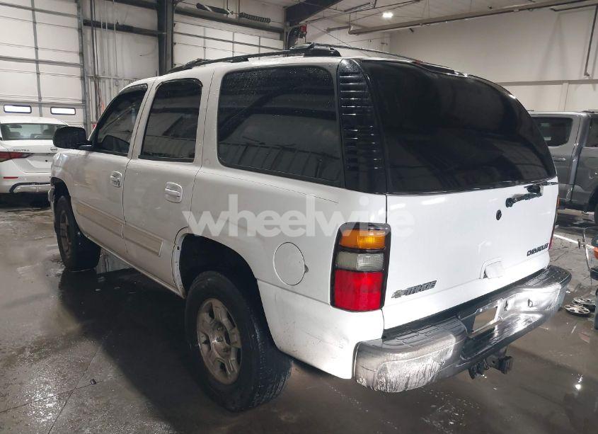 Photo 3 of 2005 Chevrolet Tahoe LT (VIN 1GNEK13TX5R139378)