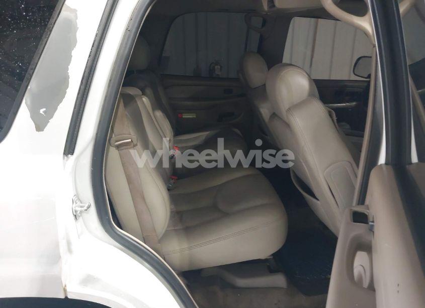 Photo 8 of 2005 Chevrolet Tahoe LT (VIN 1GNEK13TX5R139378)