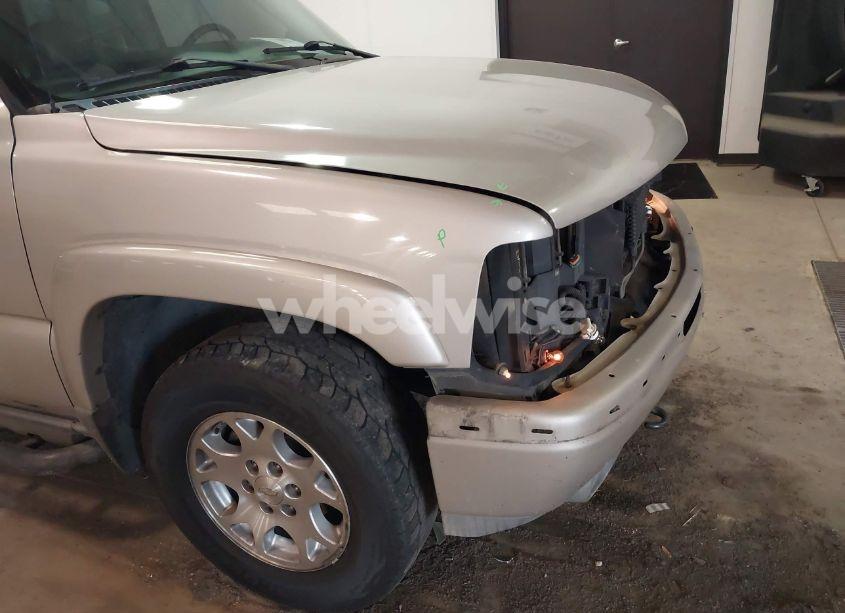 Photo 16 of 2005 Chevrolet Tahoe Z71 (VIN 1GNEK13TX5R263358)