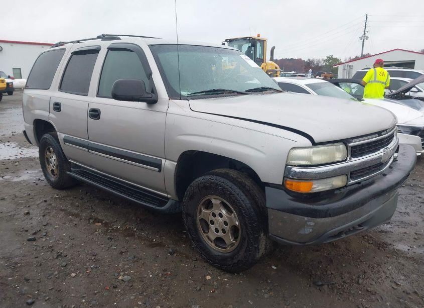 2004 Chevrolet Tahoe LS (VIN 1GNEK13V04R112450) main photo
