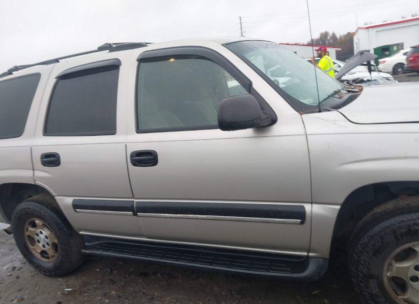 Photo 13 of 2004 Chevrolet Tahoe LS (VIN 1GNEK13V04R112450)