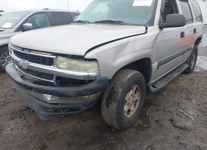 Photo 6 of 2004 Chevrolet Tahoe LS (VIN 1GNEK13V04R112450)