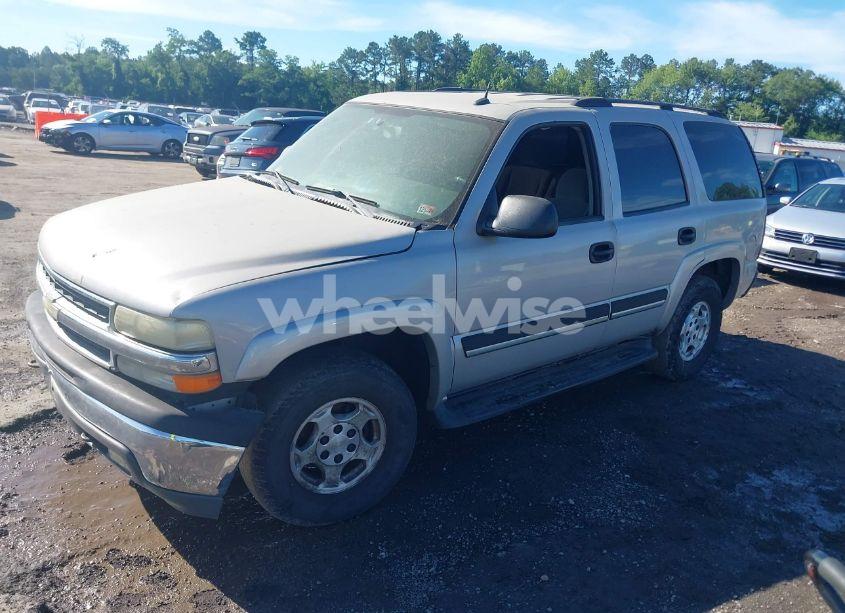 Photo 2 of 2005 Chevrolet Tahoe LS (VIN 1GNEK13V25J174805)