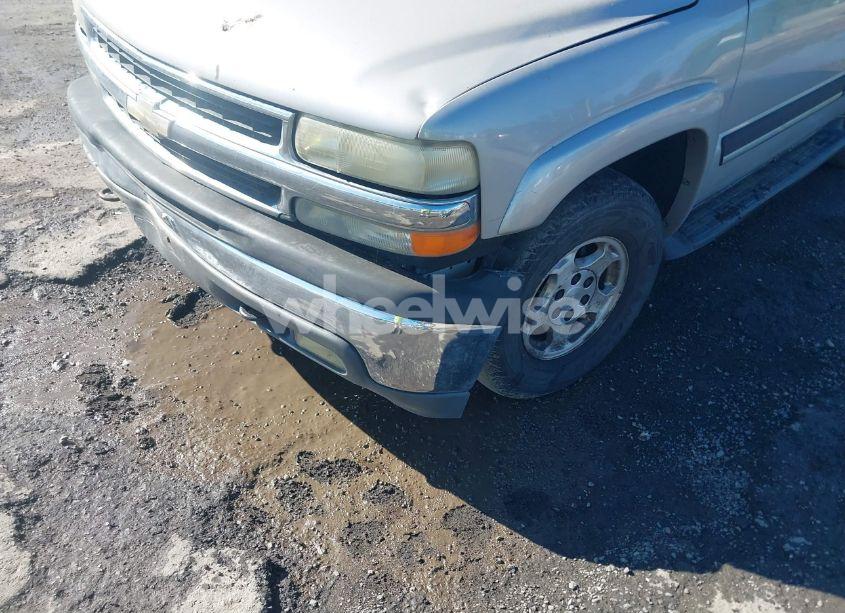 Photo 6 of 2005 Chevrolet Tahoe LS (VIN 1GNEK13V25J174805)